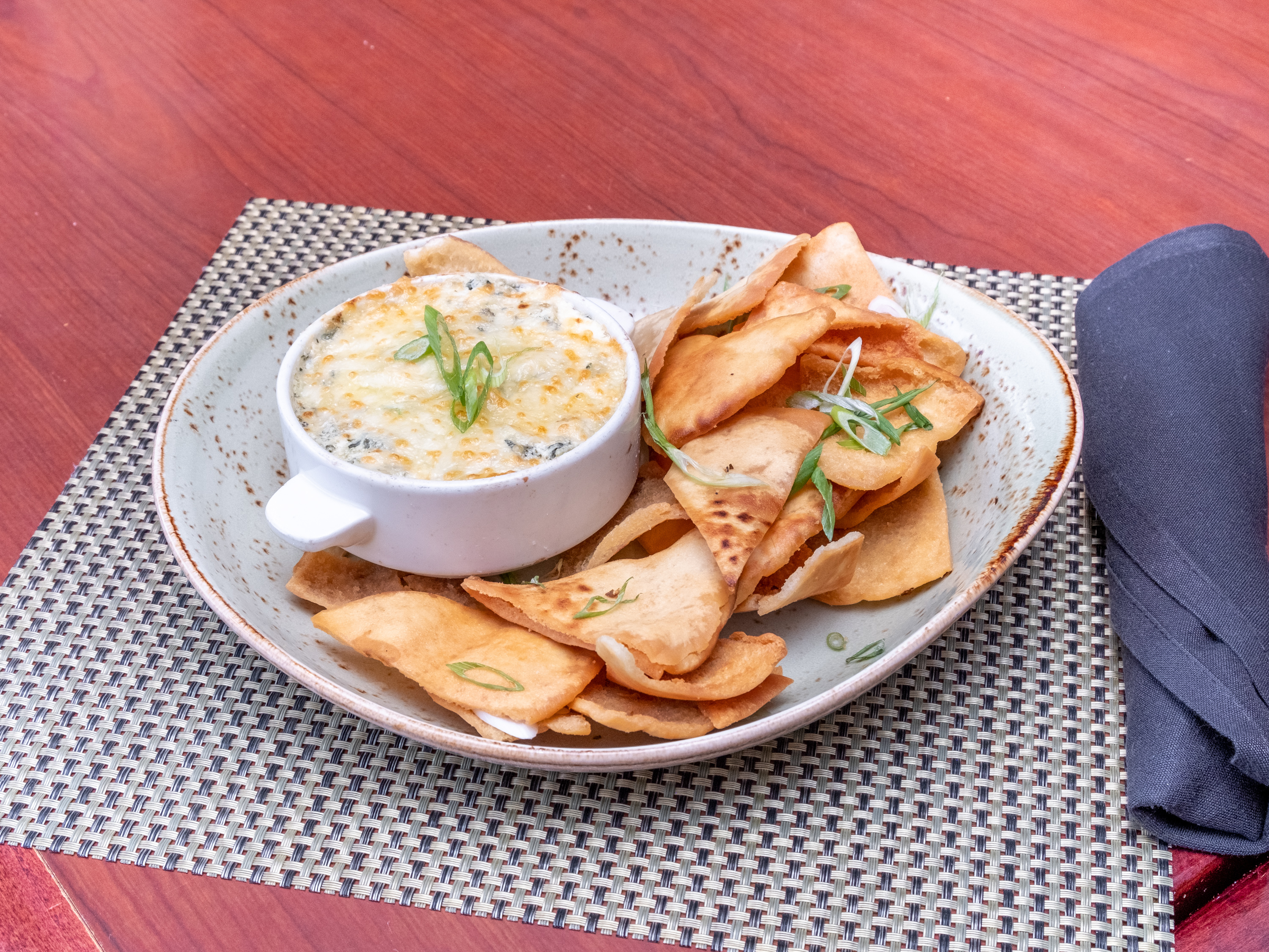 Order Hot Spinach Artichoke Dip food online from Winberie Restaurant & Bar store, Summit on bringmethat.com