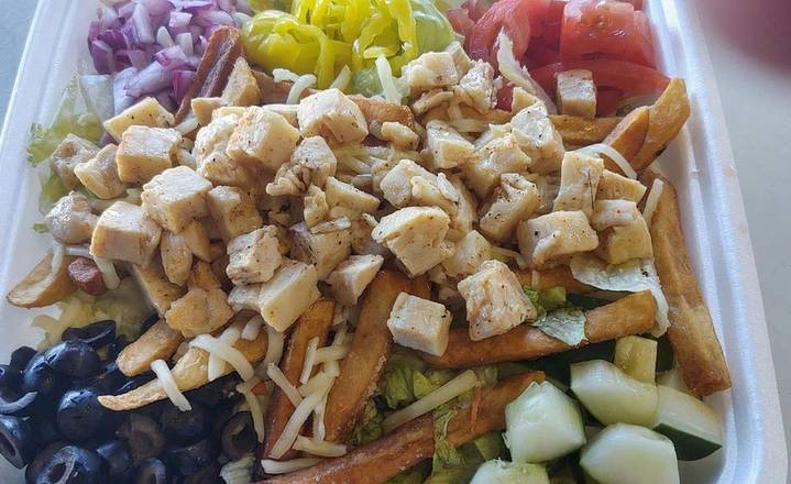 Order Grilled Chicken Salad  food online from Ianazone Pizza store, Boardman on bringmethat.com