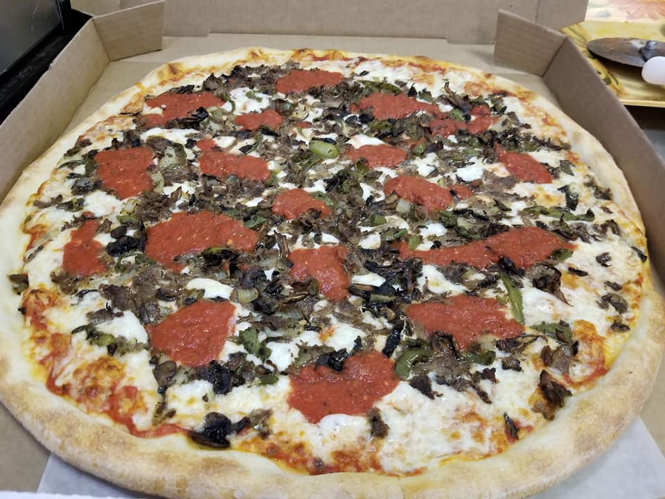 Order Philly Steak Pizza food online from Dodas Pizza store, Glendale on bringmethat.com