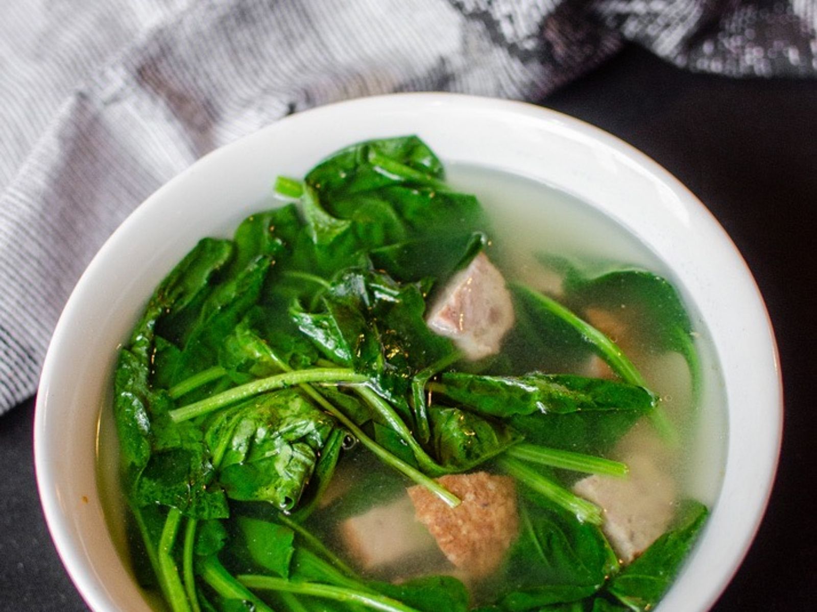 Order Spinach Meat Ball Soup 菠菜丸子汤 food online from Lao sze chuan (evanston) store, Evanston on bringmethat.com