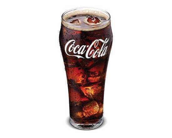 Order Soft Drinks food online from Dairy Queen Grill & Chill store, Macon on bringmethat.com