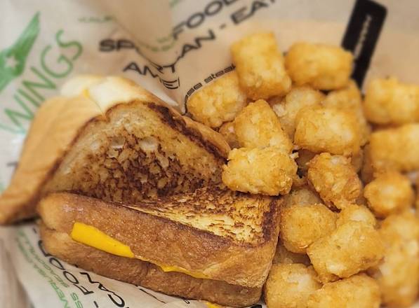 Order Grilled Cheese food online from Wings Over Seagoville store, Seagoville on bringmethat.com