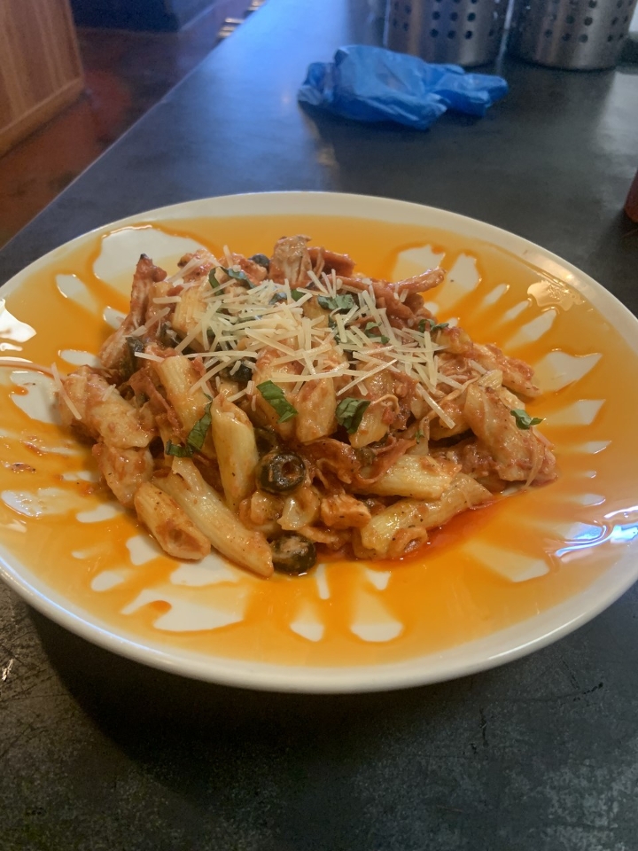 Order Spicy Lisce Pasta food online from Trackside Pizza store, Puyallup on bringmethat.com