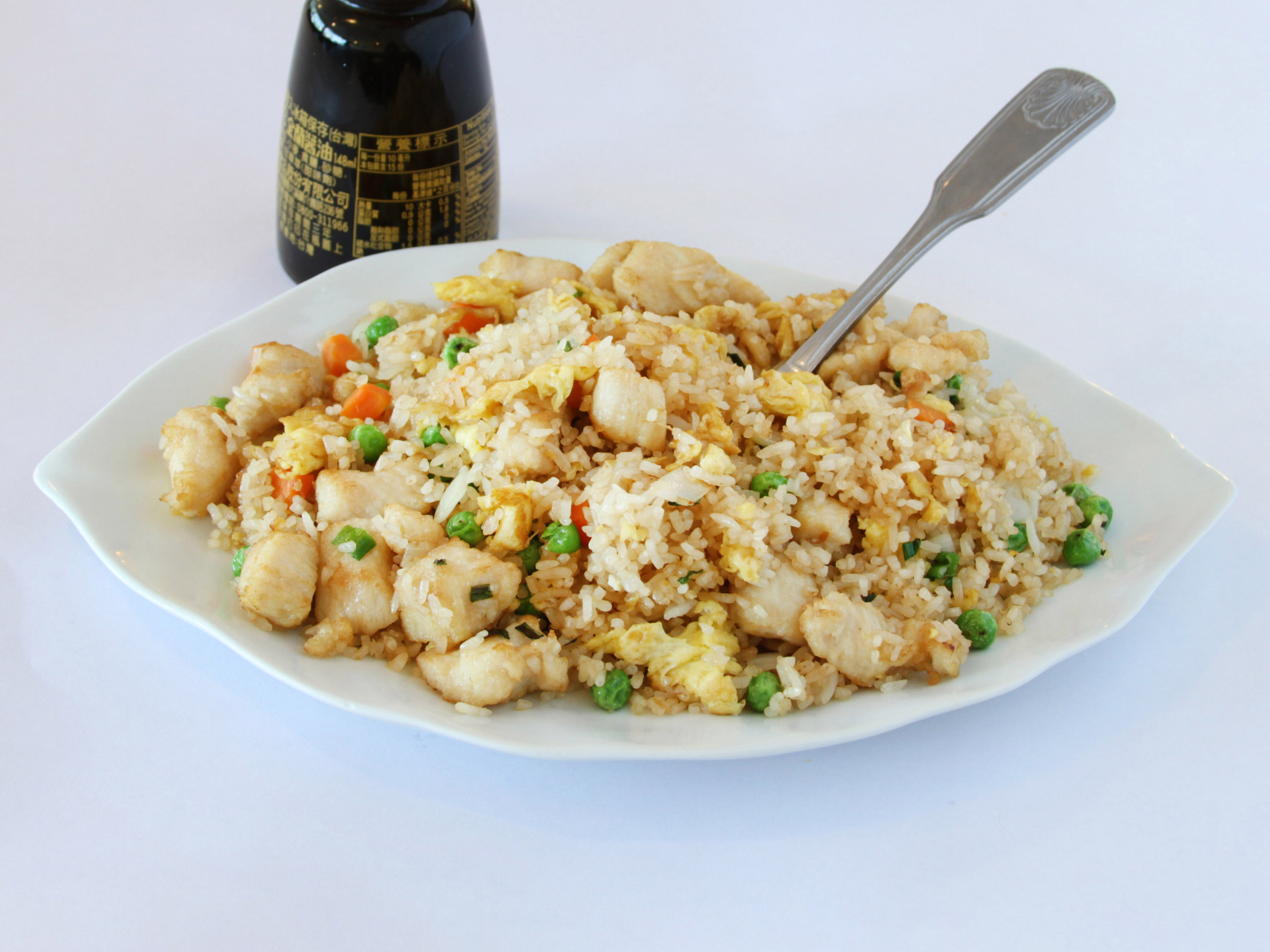 Order 25. Chicken Fried Rice food online from Tsai's Chinese Bistro store, Albuquerque on bringmethat.com