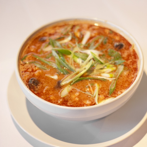 Order Tom Yum Moo Sub Nam Kon Soup food online from Bai Tong Thai Restaurant store, Issaquah on bringmethat.com
