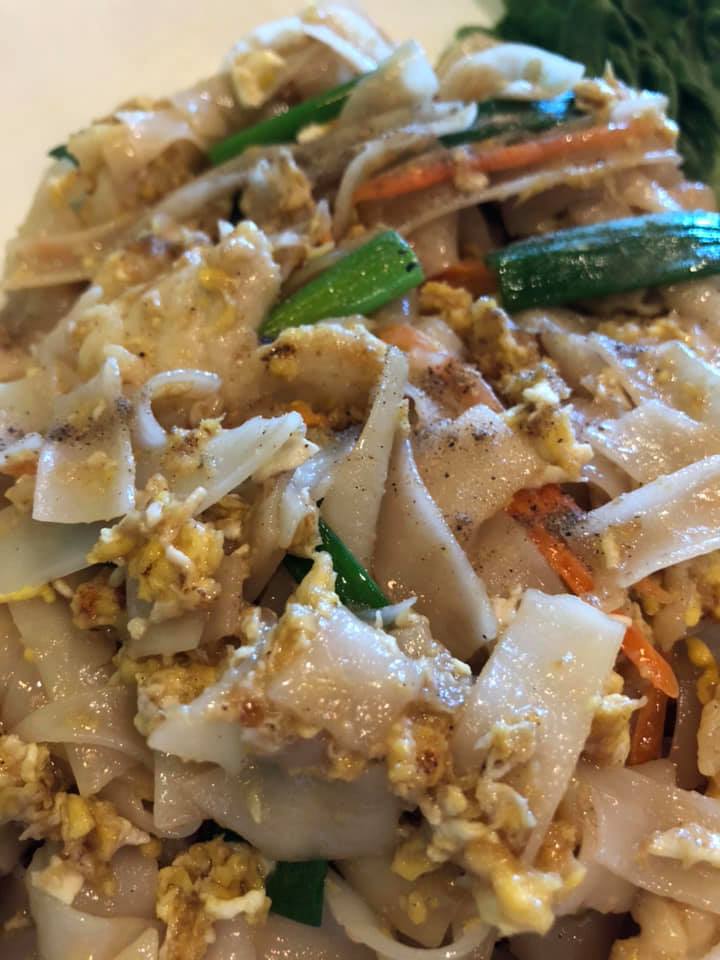 Order Thai Pan Fried Noodles food online from Naree Kitchen store, Kansas City on bringmethat.com