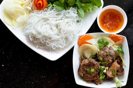 Order R5. Bun Cha Ha Noi food online from Pho Tan Vinh store, Silver Spring on bringmethat.com