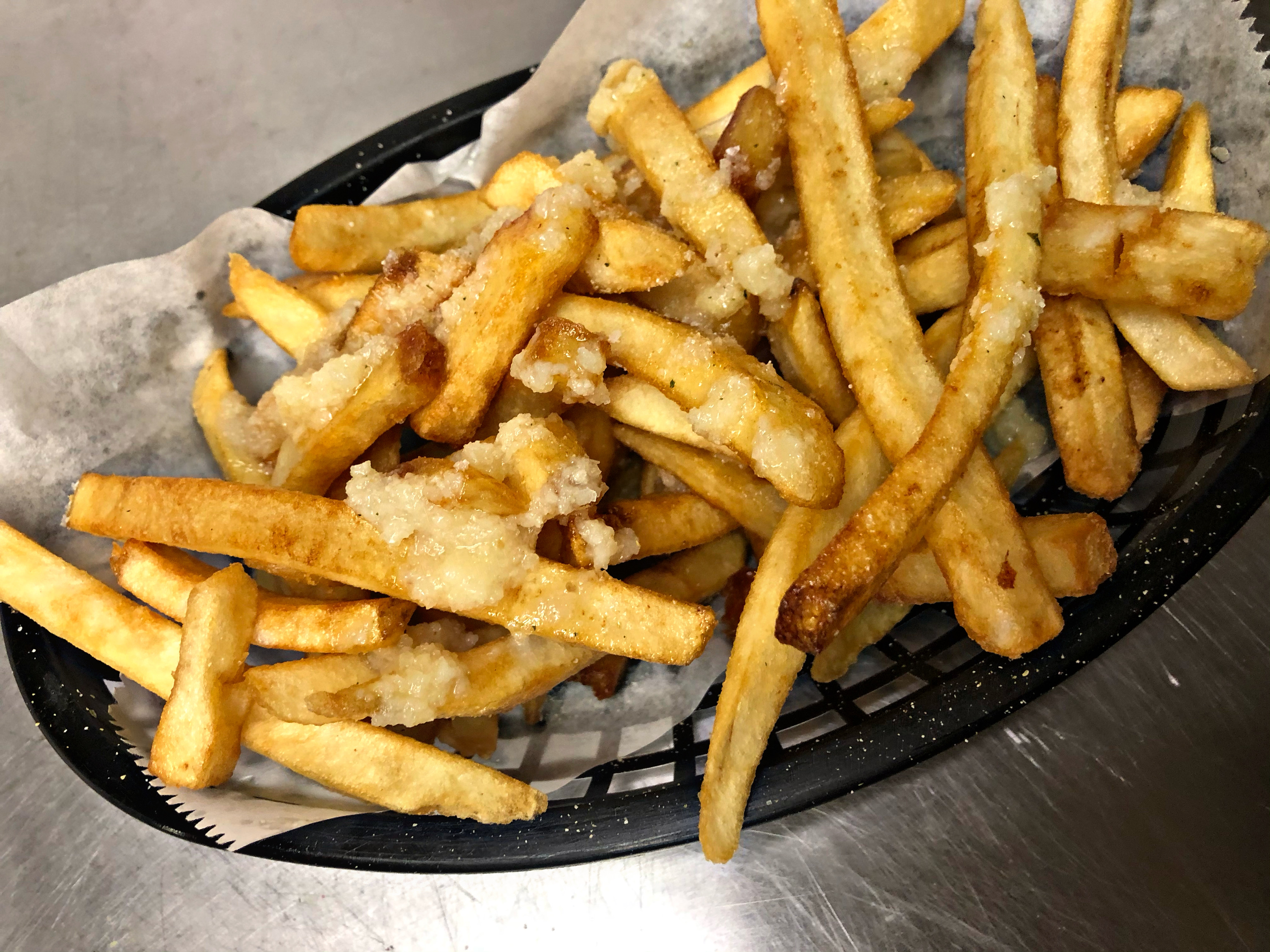 Order Garlic Fries food online from Jibarito Time store, Des Plaines on bringmethat.com