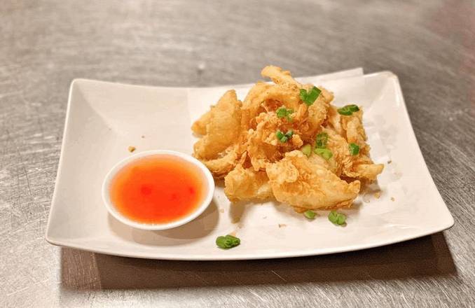 Order Crispy Calamari food online from Thai Tamarind store, Bellevue on bringmethat.com