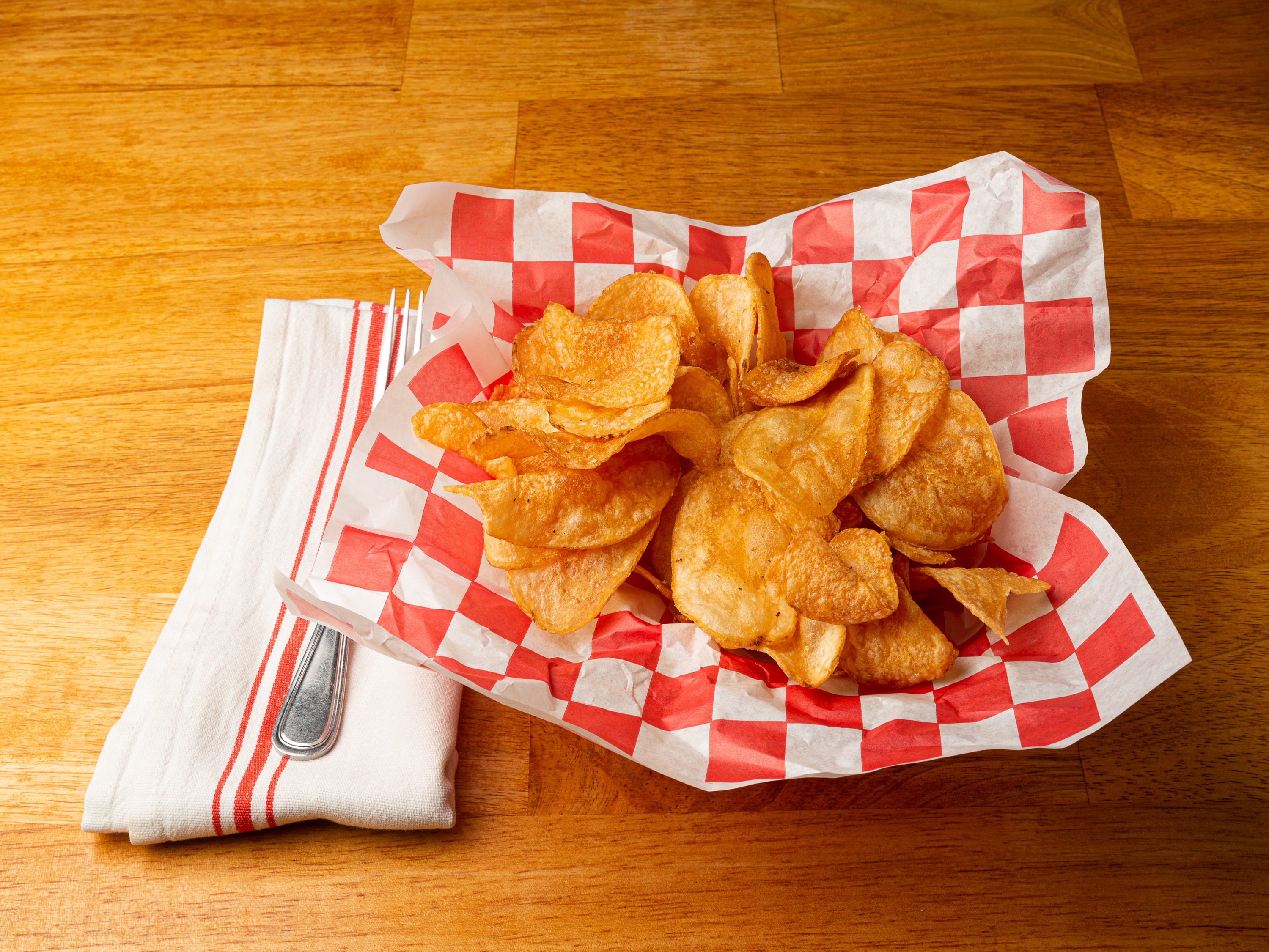Order Homemade Potato Chips food online from Jack's Lobster Shack store, Edgewater on bringmethat.com