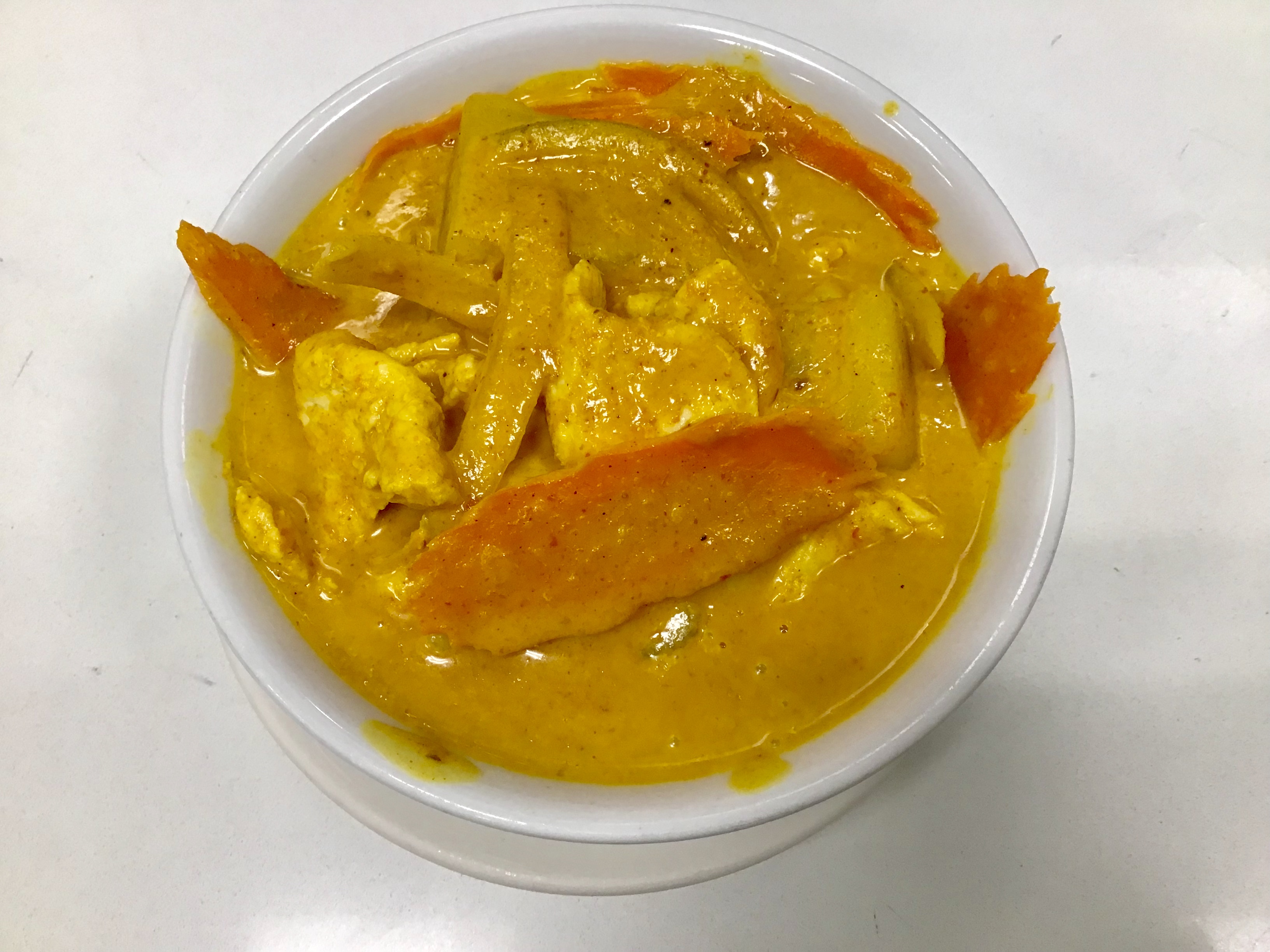 Order Yellow Curry food online from Fortune House Thai store, Lake Balboa on bringmethat.com