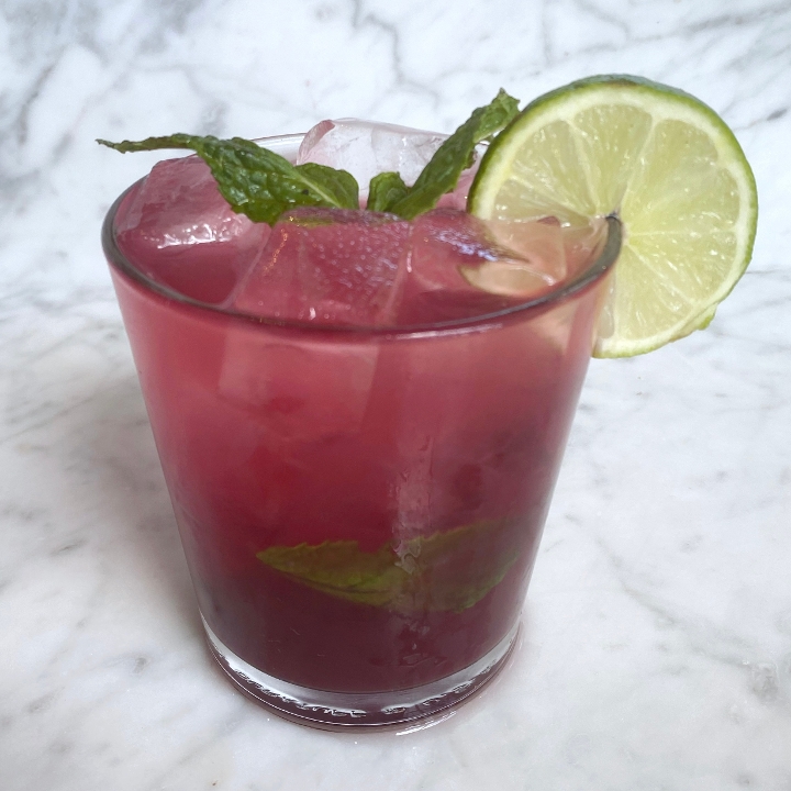 Order Rad Red Refresher (Mocktail) food online from Rise Woodfire store, San Mateo on bringmethat.com