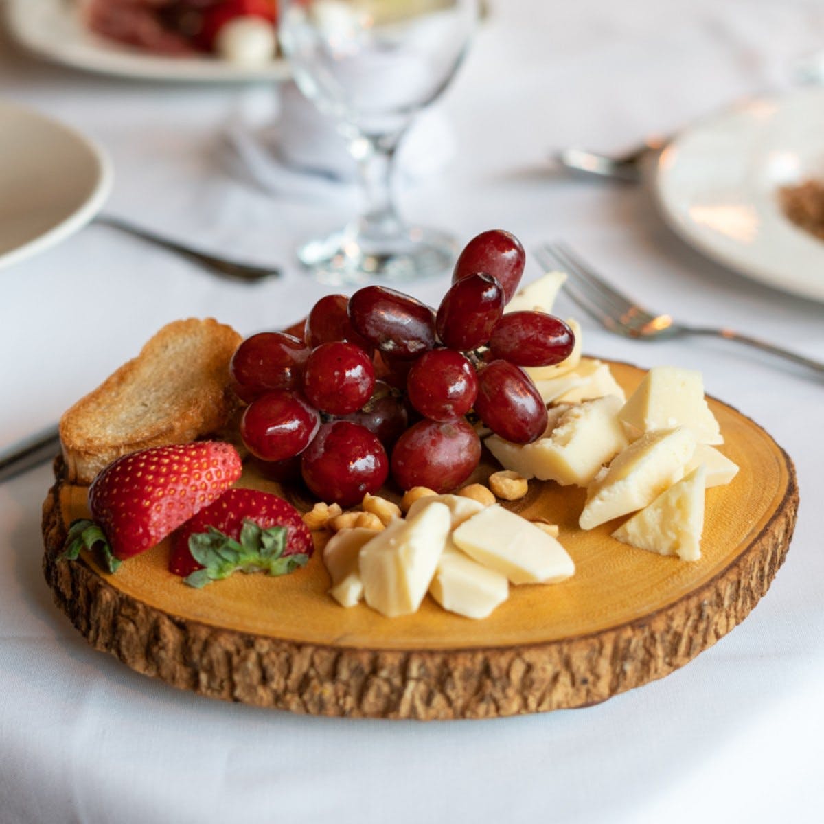 Order Cheese Plate - Appetizer food online from Manetta's Ristorante store, Long Island City on bringmethat.com