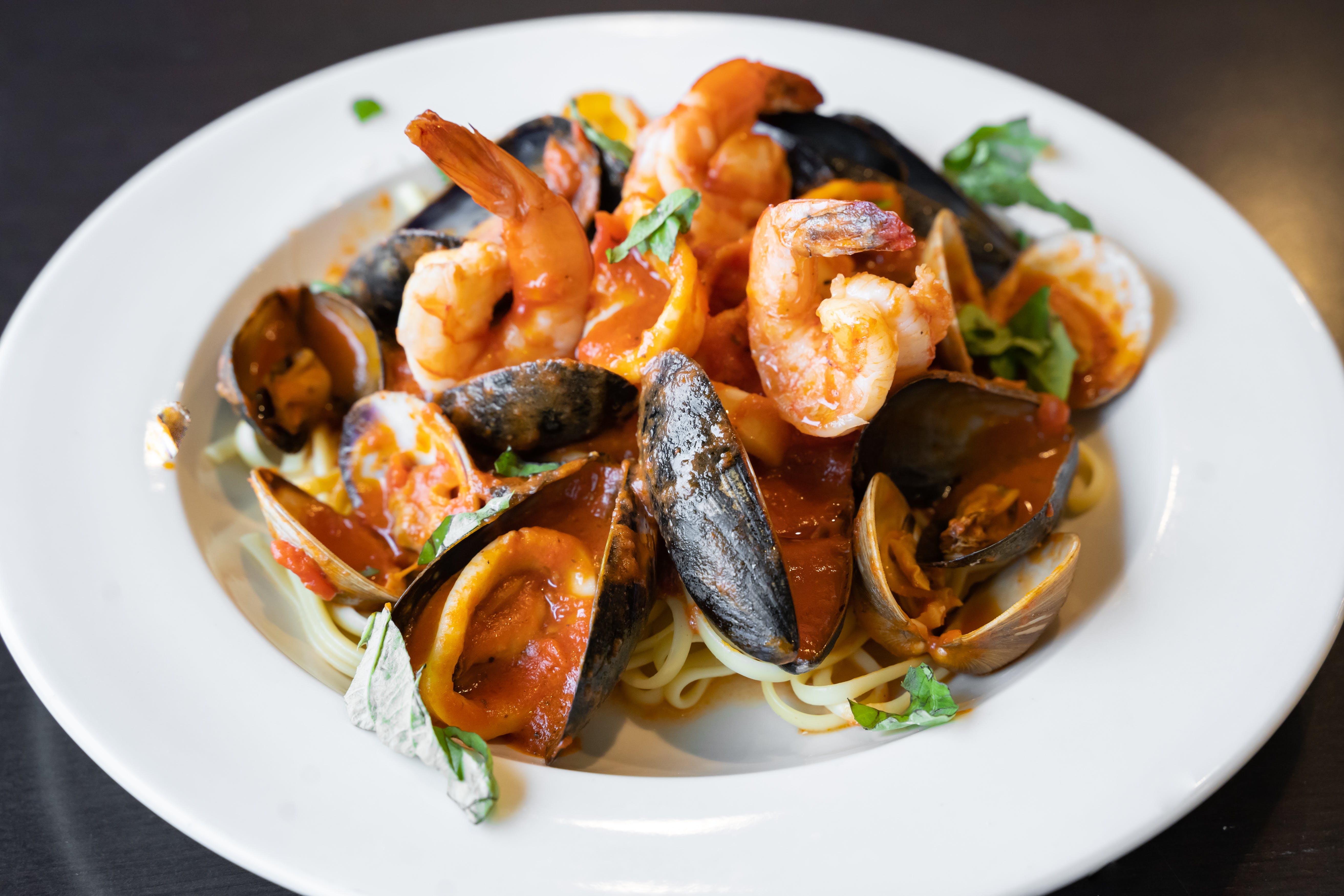 Order Aldo & Manny Seafood Pescatore - Pasta food online from Aldo & Manny Pizza & Pasta Ii store, Ridley Park on bringmethat.com