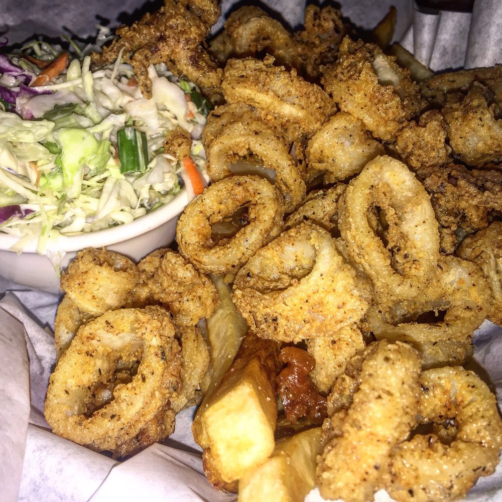 Order Fried Calamari Plate food online from Bluesalt Fish Grill store, Redondo Beach on bringmethat.com