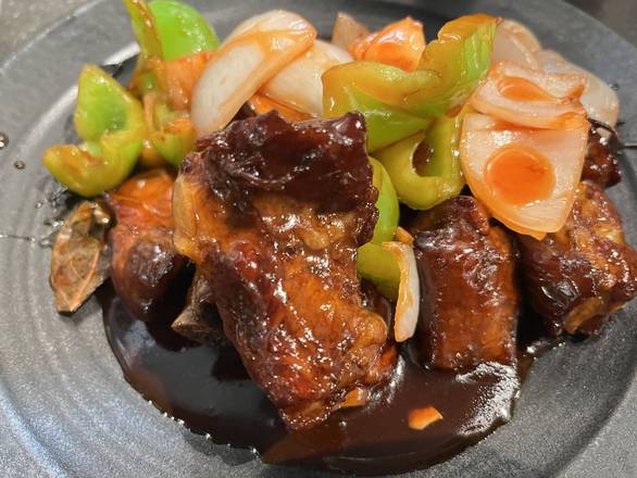 Order Spare Ribs in Sweet & Sour Sauce 糖醋排骨 food online from Jun Dynasty Chinese Restaurant store, Tucson on bringmethat.com