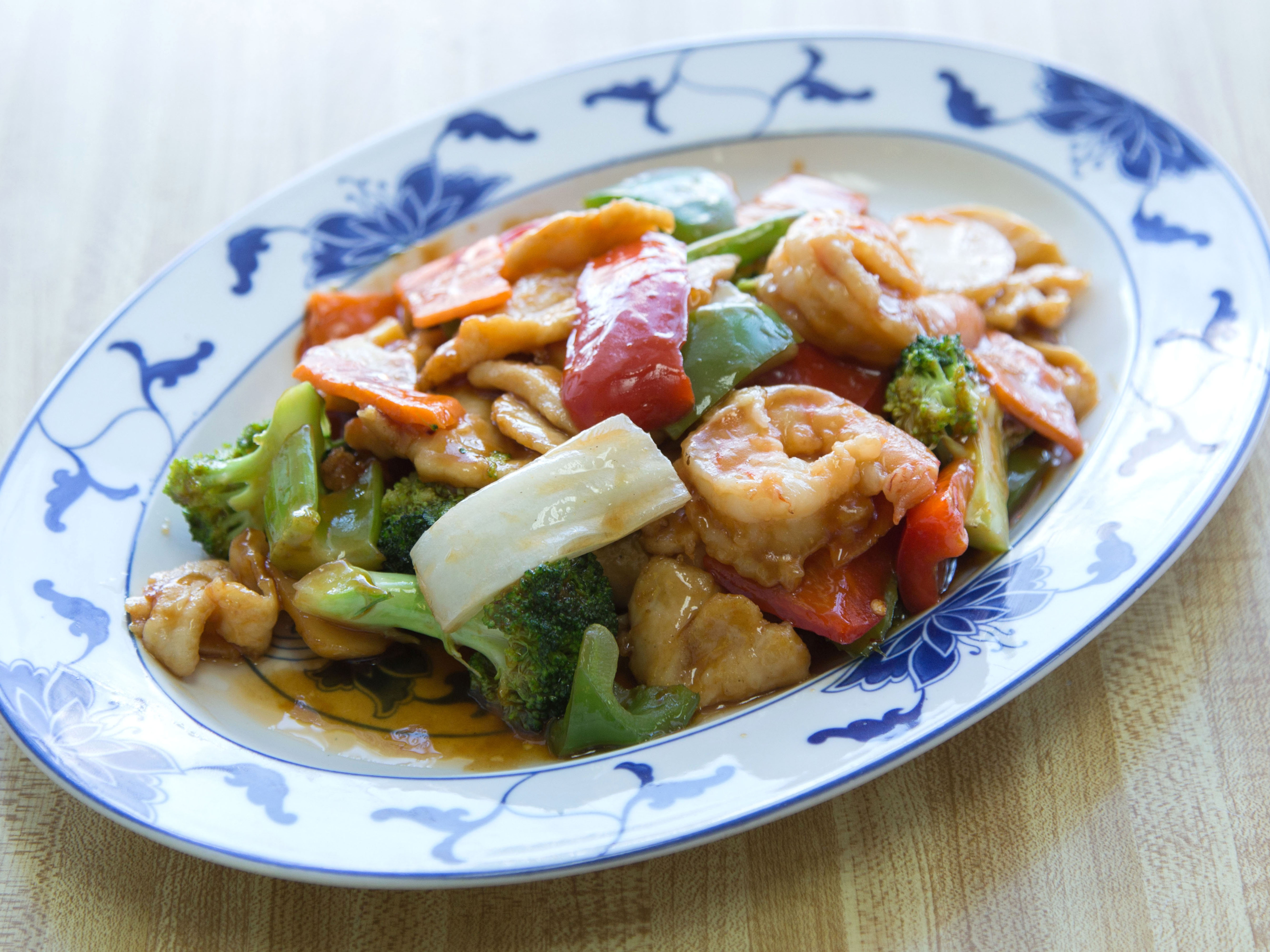 Order 90. Szechuan Style Shrimp(Qt) food online from Mei Ho Kitchen store, Uniondale on bringmethat.com