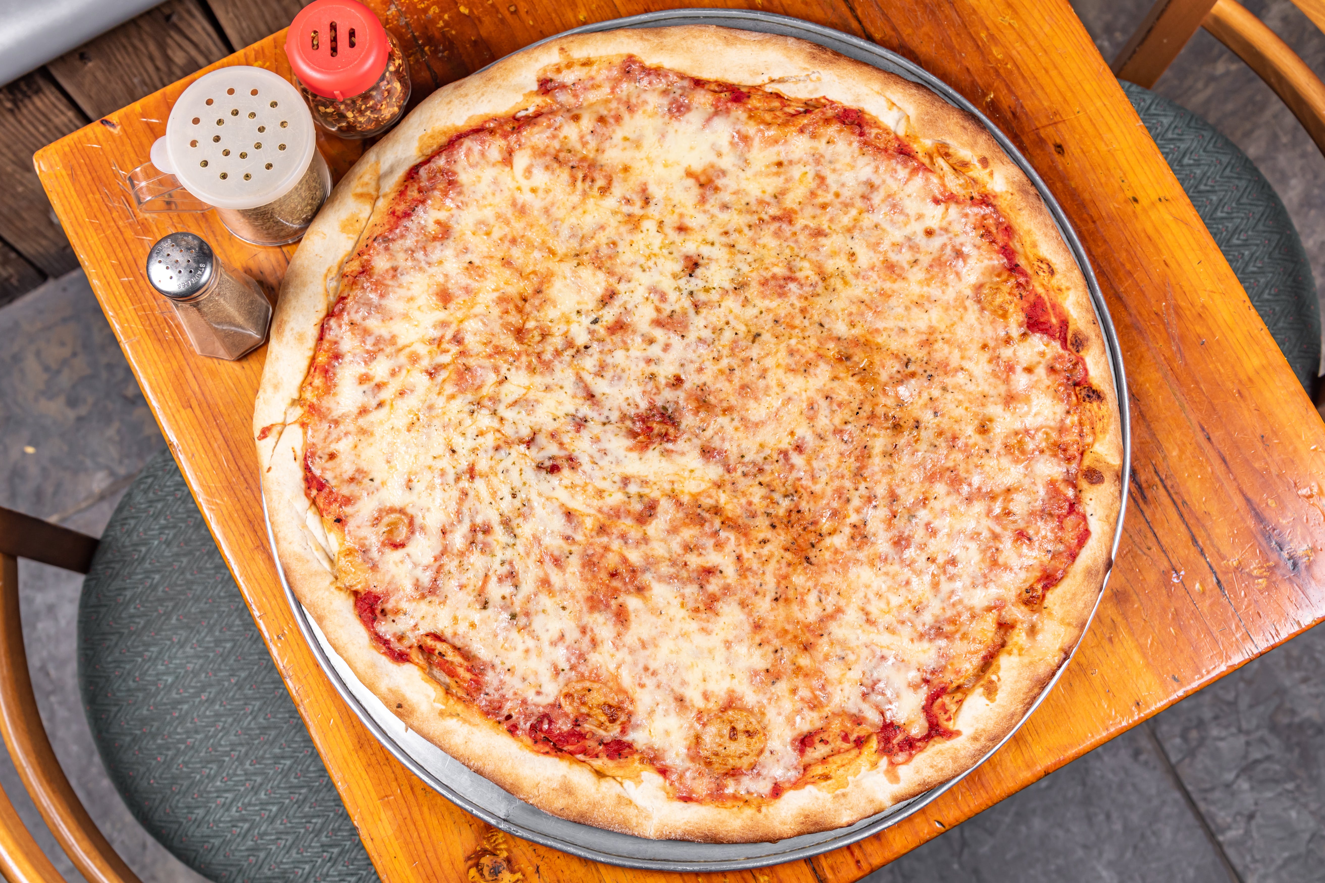 Order Cheese Pizza - Small 16'' food online from Elegante Pizzeria Restaurant store, Rockaway Beach on bringmethat.com