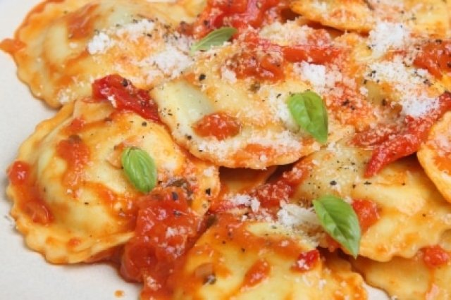 Order Cheese Ravioli  food online from Pizza Station store, Bellevue on bringmethat.com