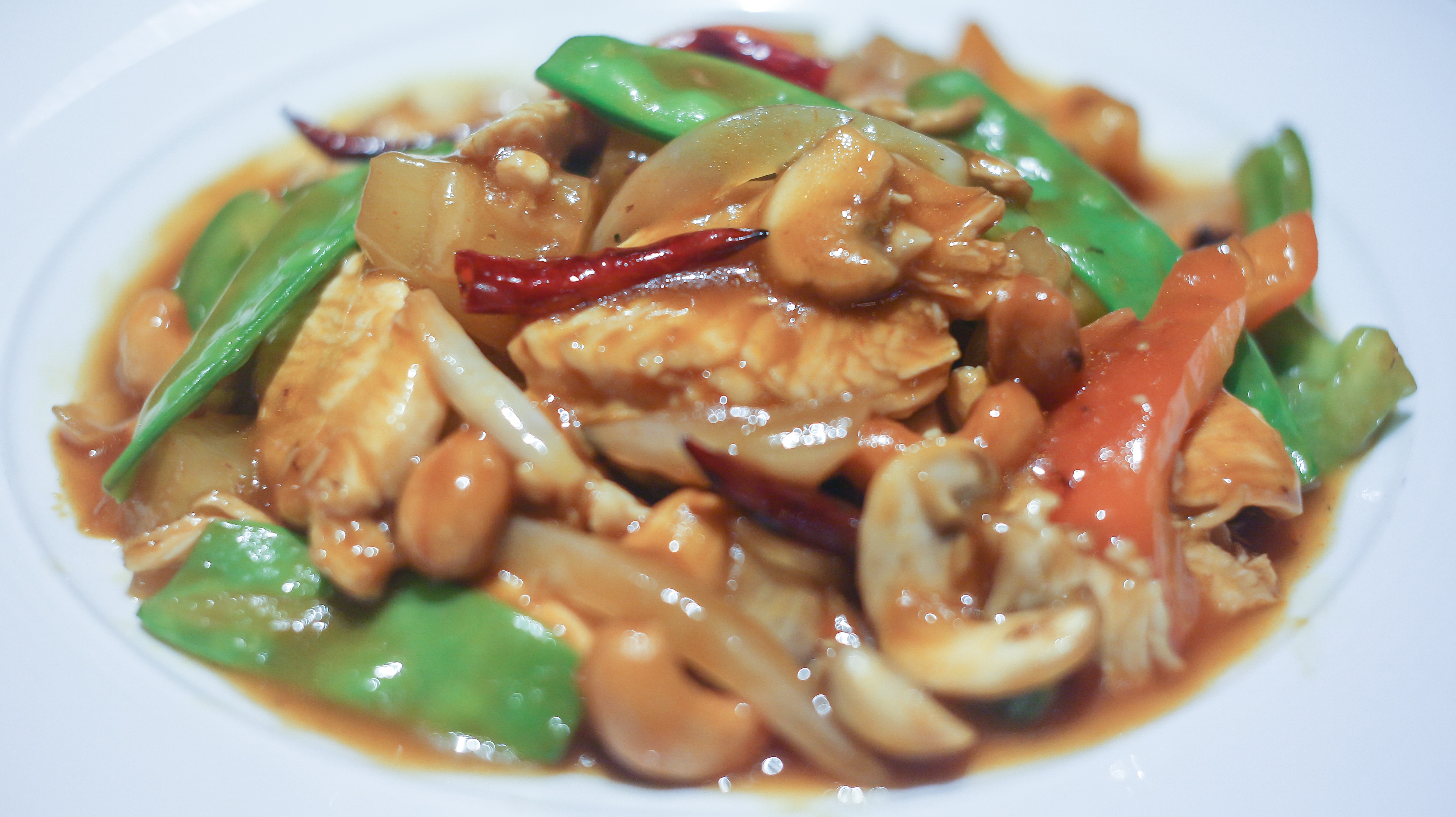 Order Cashew Chicken food online from Hot Woks Cool Sushi On Adams store, Chicago on bringmethat.com
