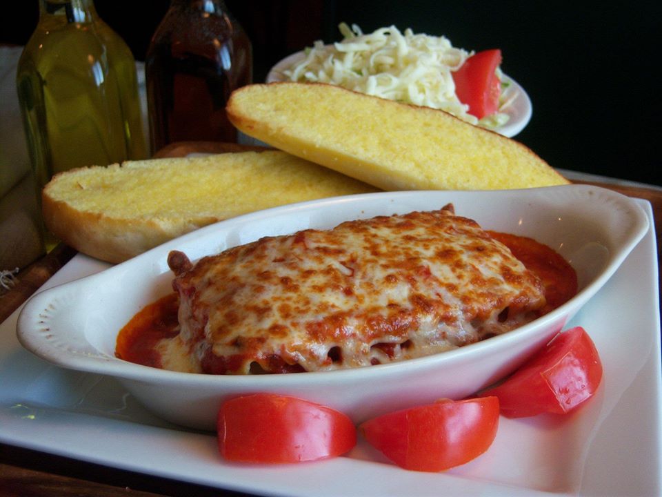 Order Lasagna Dinner food online from Creno's Pizza East store, Zanesville on bringmethat.com