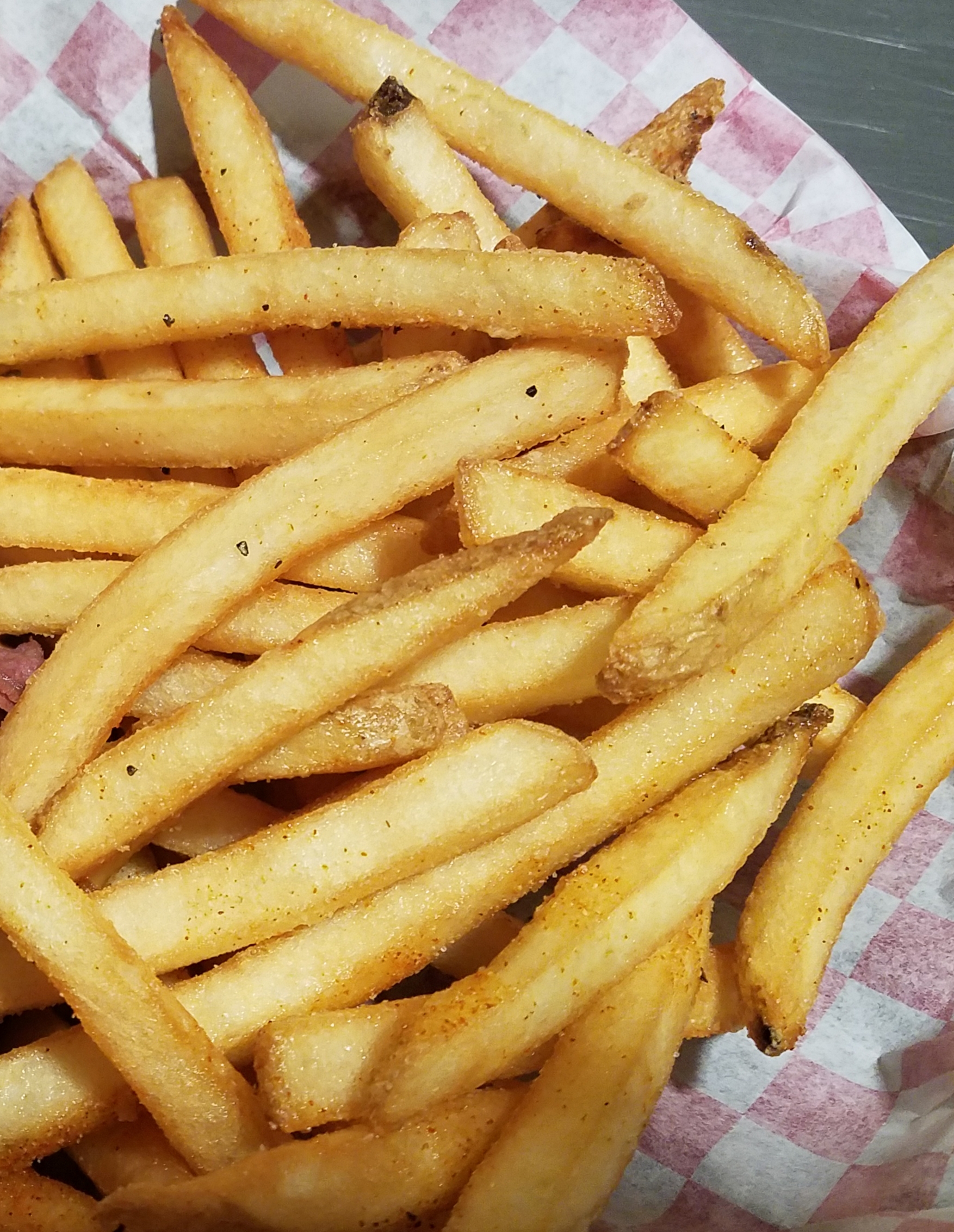 Order French Fries food online from Mt Pockets Bar And Grill store, Appleton on bringmethat.com