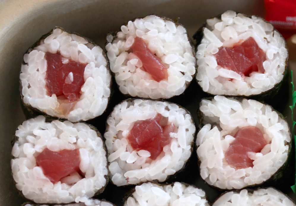 Order Tuna Roll food online from Sushi Dragon store, Sun Valley on bringmethat.com