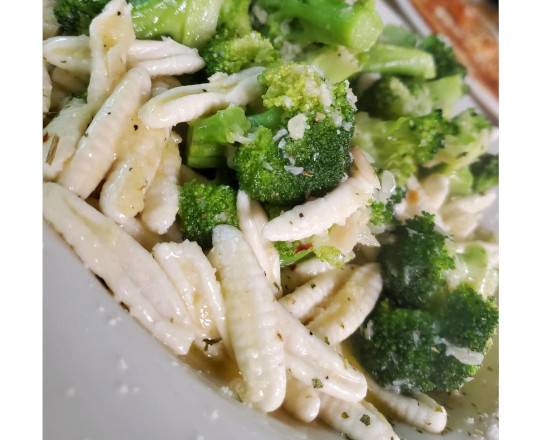 Order Homemade Cavatelli with Broccoli and Garlic food online from Marianaccis Restaurant store, West Wyoming on bringmethat.com