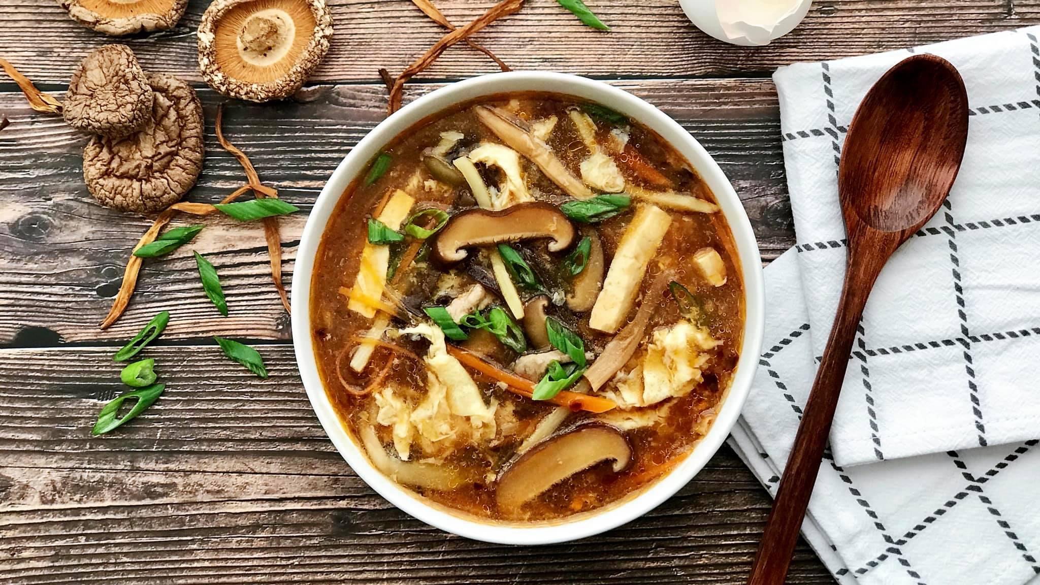 Order 22. Hot and Sour Soup food online from China Gate store, Kimberly on bringmethat.com