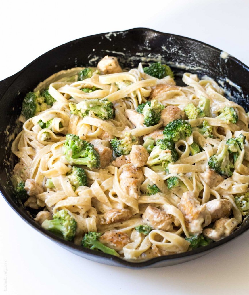 Order Linguine with Chicken and Broccoli food online from Scala Pizza store, Mount Vernon on bringmethat.com