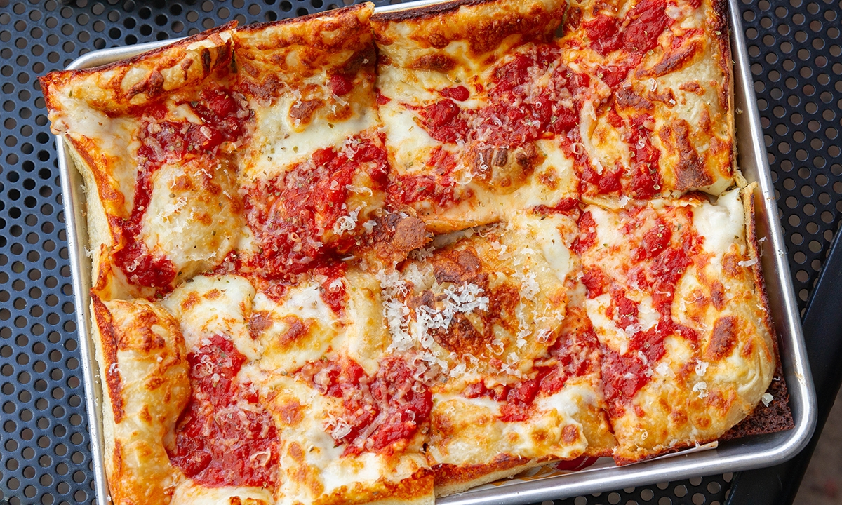 Order Straight Up Cheese Pizza food online from Federal Pizza store, Phoenix on bringmethat.com