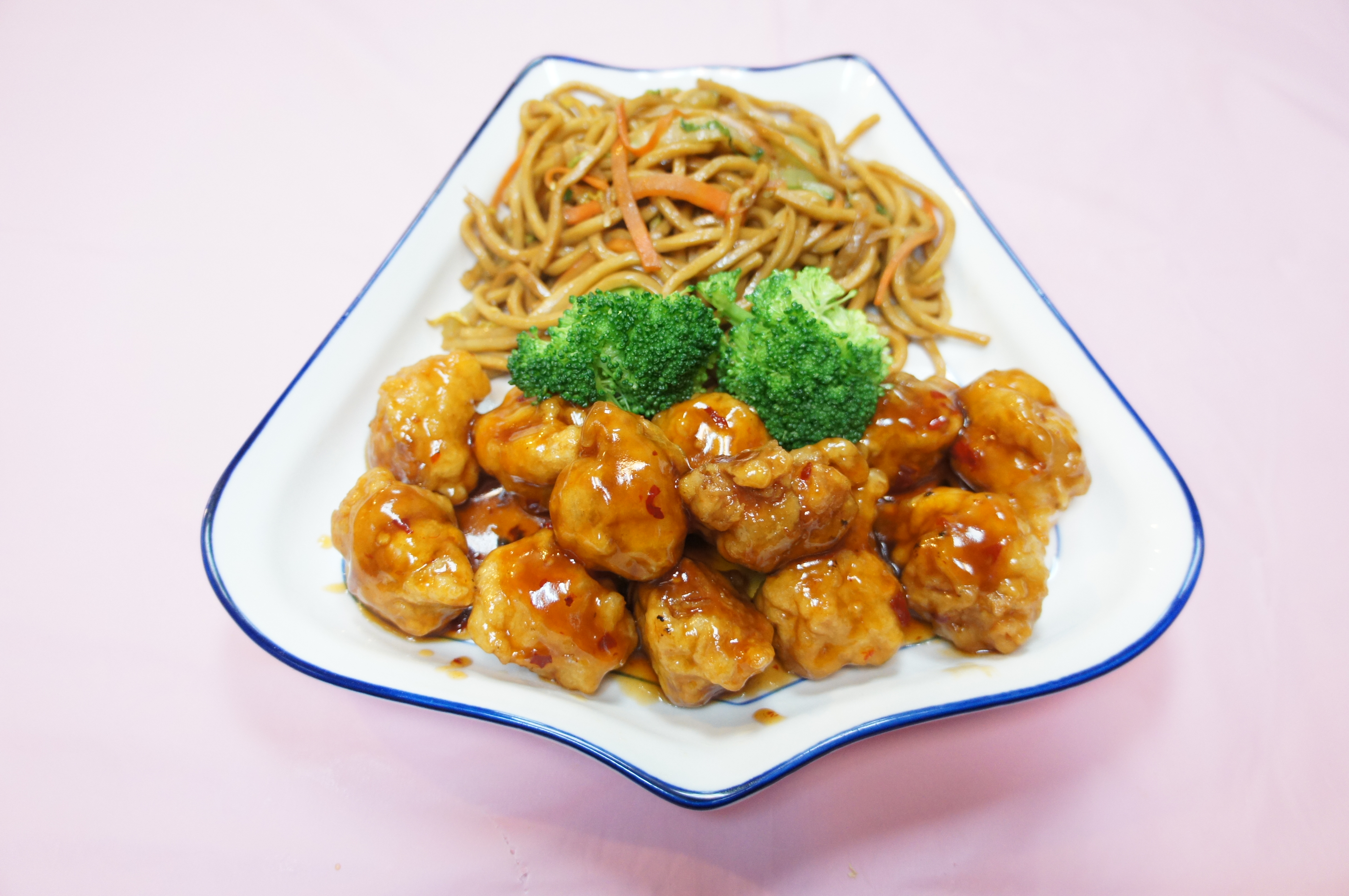 Order General Tso’s Chicken with Lo Mein food online from Zhengs China Express store, Randallstown on bringmethat.com