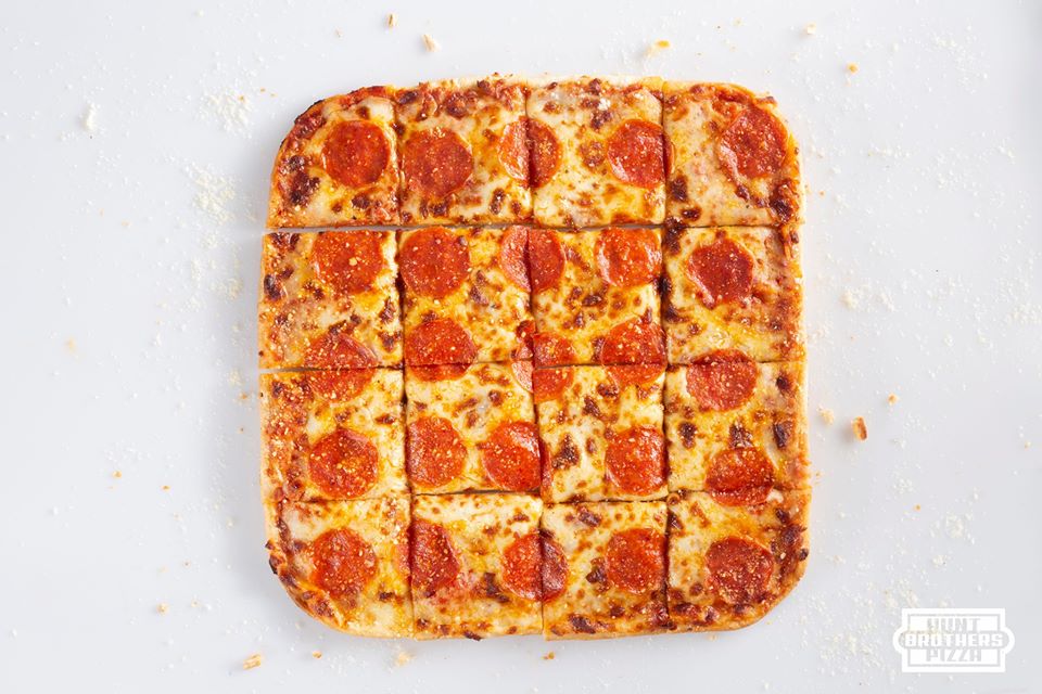 Order Pepperoni Original Crust Pizza food online from Hunt Brothers Pizza store, Opelika on bringmethat.com