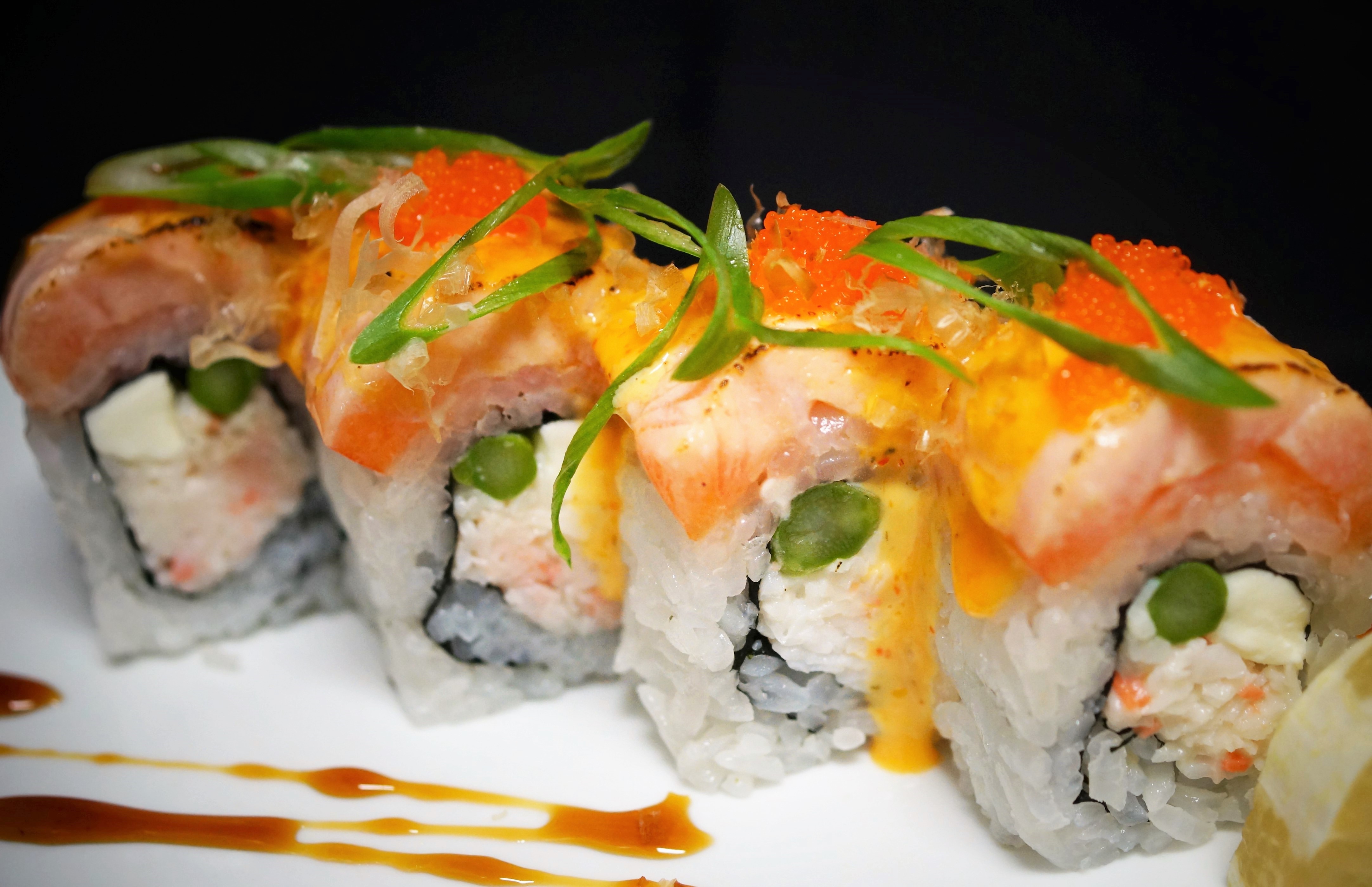 Order Baked Salmon Roll food online from Sakura Sushi And Grill store, Albuquerque on bringmethat.com