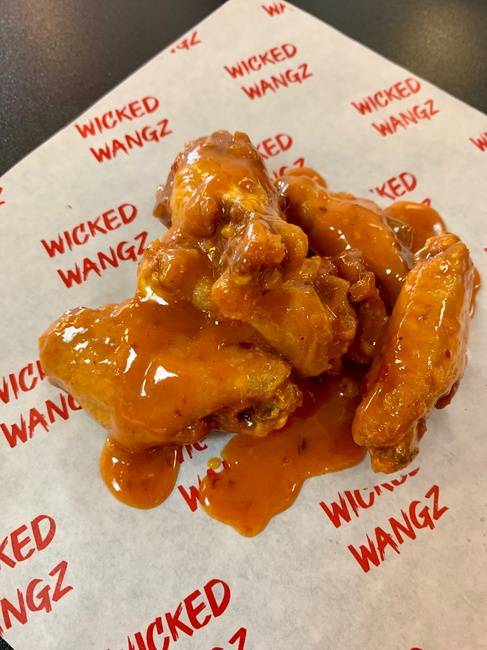 Order 10 PC Wangz Combo food online from Wicked Wangz store, Lovejoy on bringmethat.com