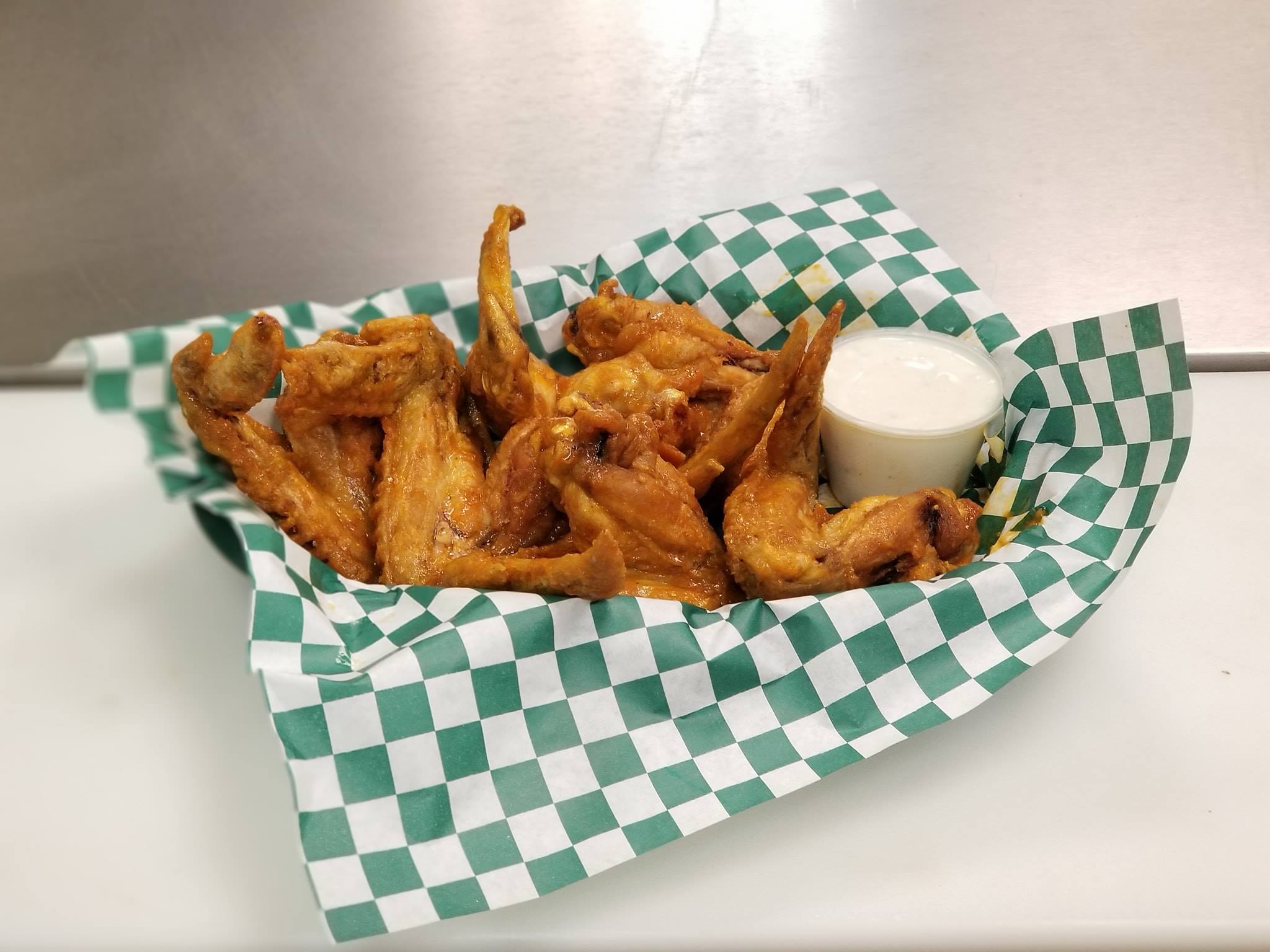Order 6 Wings food online from Tfs Bar & Grill store, Pittsburgh on bringmethat.com