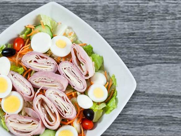 Order Chef Salad food online from Seasons Pizza store, Cherry Hill on bringmethat.com