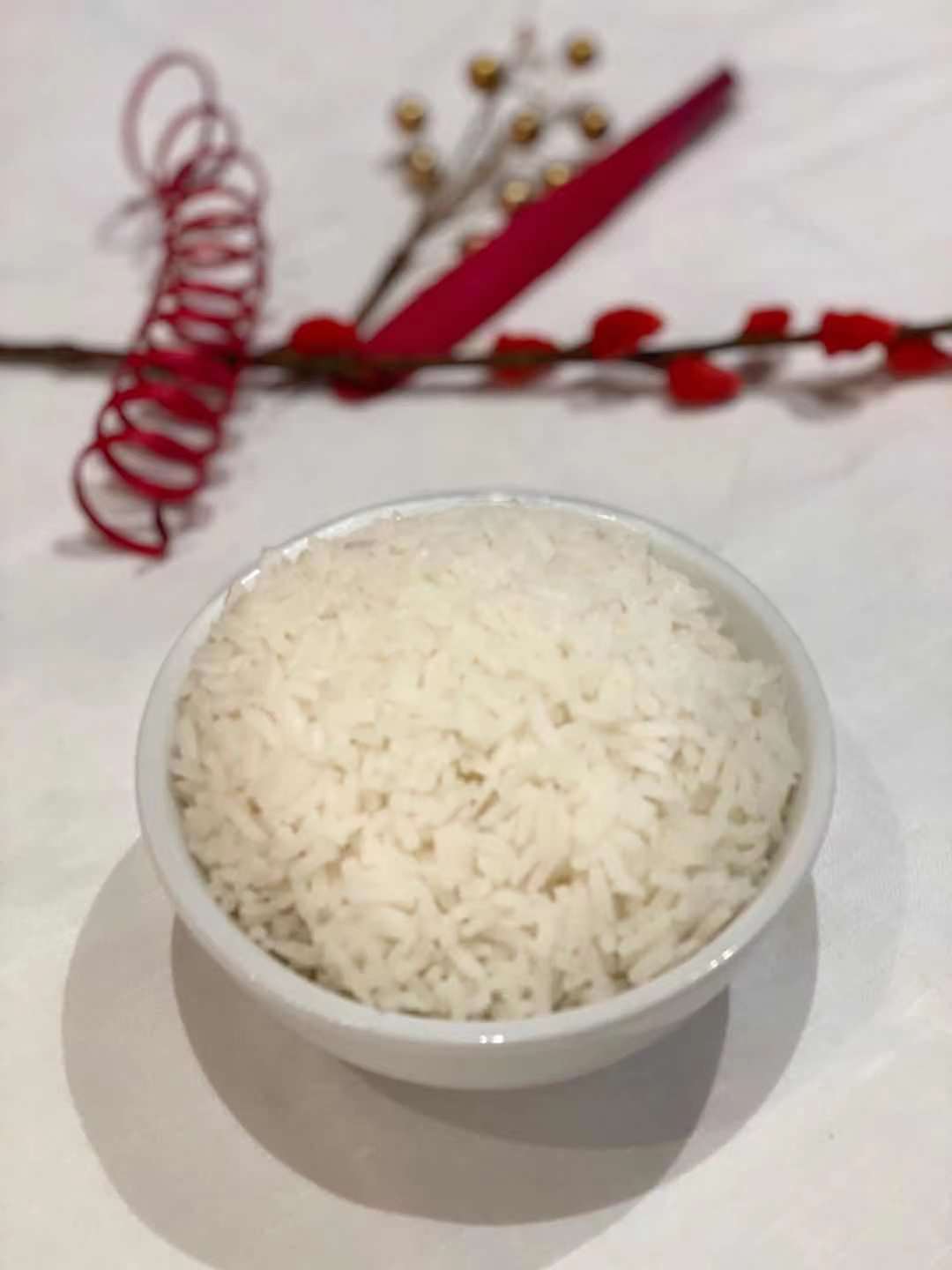 Order R1. Small Steamed Rice food online from Happy Hot Hunan store, New York on bringmethat.com