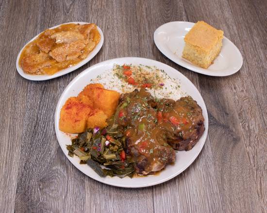 Order Smothered Ox-Tails food online from Alfreda Soul Food store, Houston on bringmethat.com