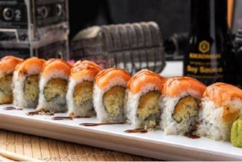 Order Super Crunch Roll  food online from Rock N Roll Sushi - Perkins Rd. store, Baton Rouge on bringmethat.com