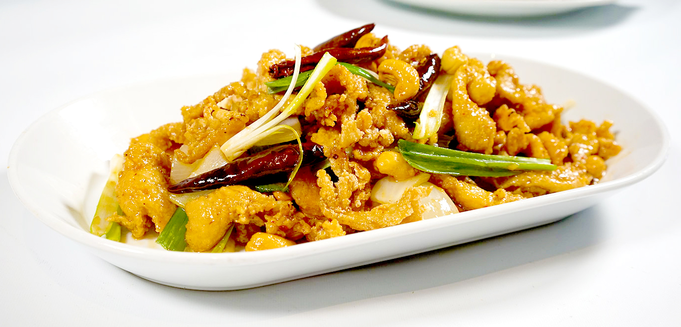 Order 65. Chicken Cashew Nuts food online from Thai Chef 2 store, San Francisco on bringmethat.com