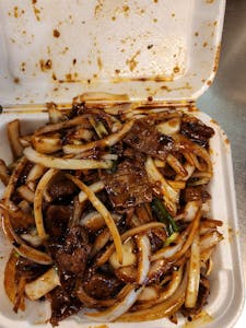Order 552. Mongolian Beef food online from Pearl Chinese Restaurant store, Mesquite on bringmethat.com