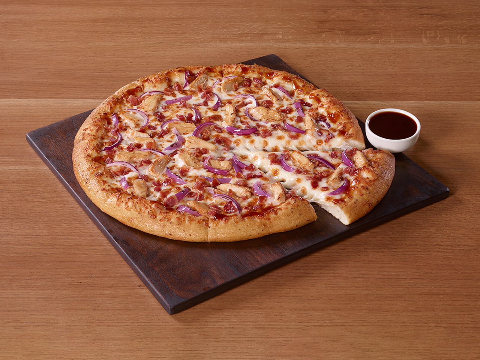 Order Backyard BBQ Chicken Pizza food online from Pizza Hut store, Tyrone on bringmethat.com