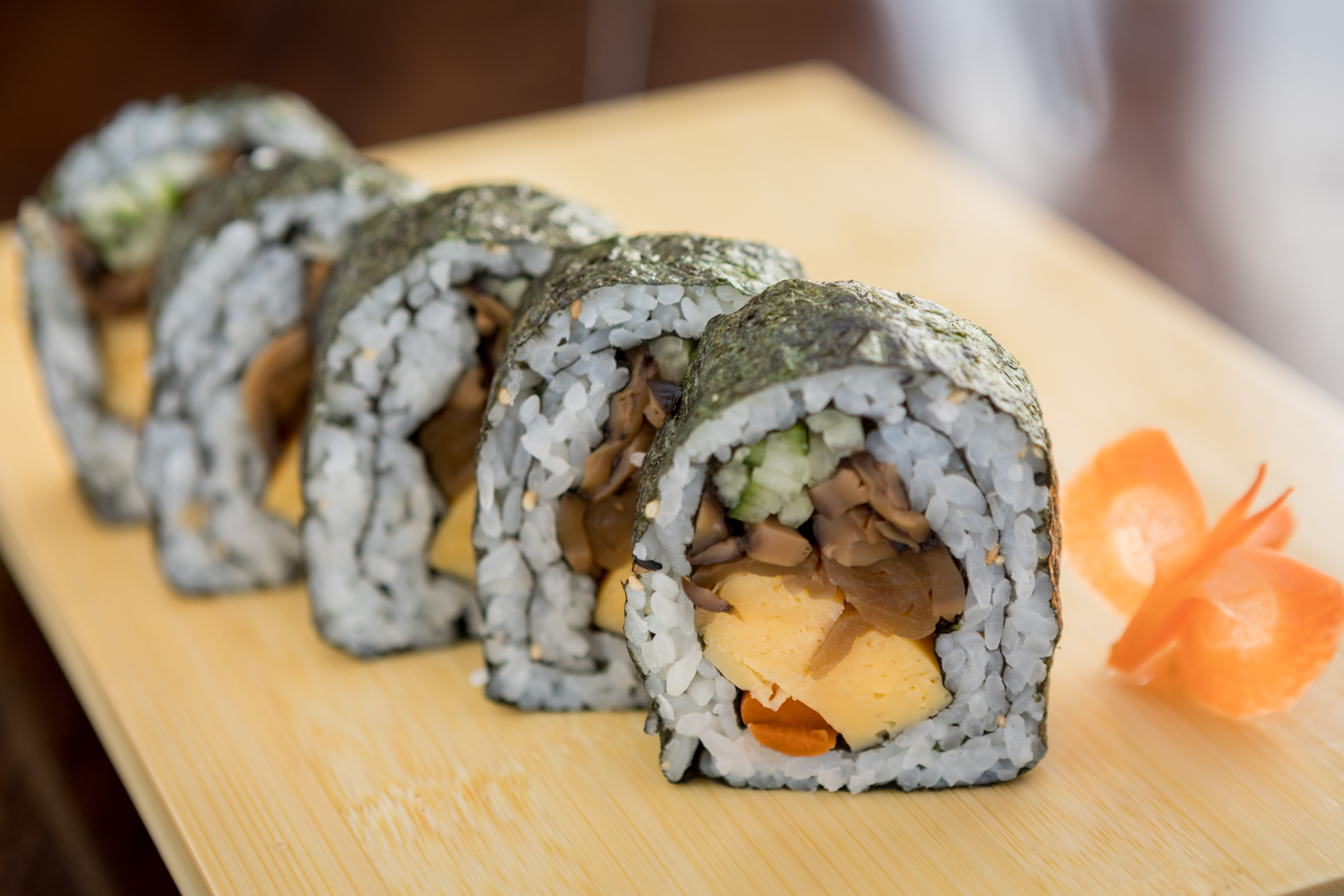 Order Futo Roll food online from Yo Sushi store, Alameda on bringmethat.com