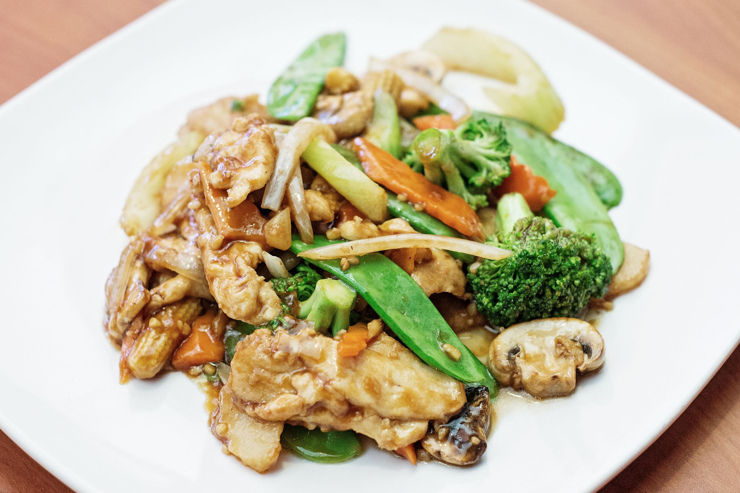Order Chicken with Vegetable food online from Red Ginger China Bistro store, Saint Paul on bringmethat.com