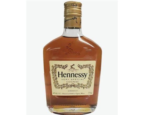 Order Hennessy VS, 375mL cognac (40.0% ABV) food online from House Of Wine store, New Rochelle on bringmethat.com