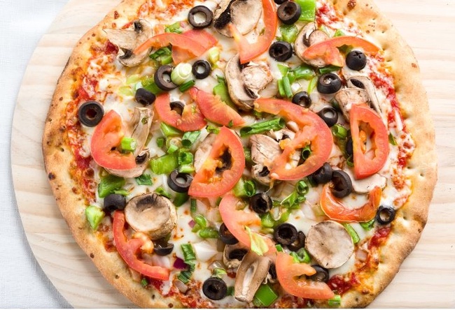 Order Classic Veggie food online from Pizza Artista Baton Rouge store, Baton Rouge on bringmethat.com