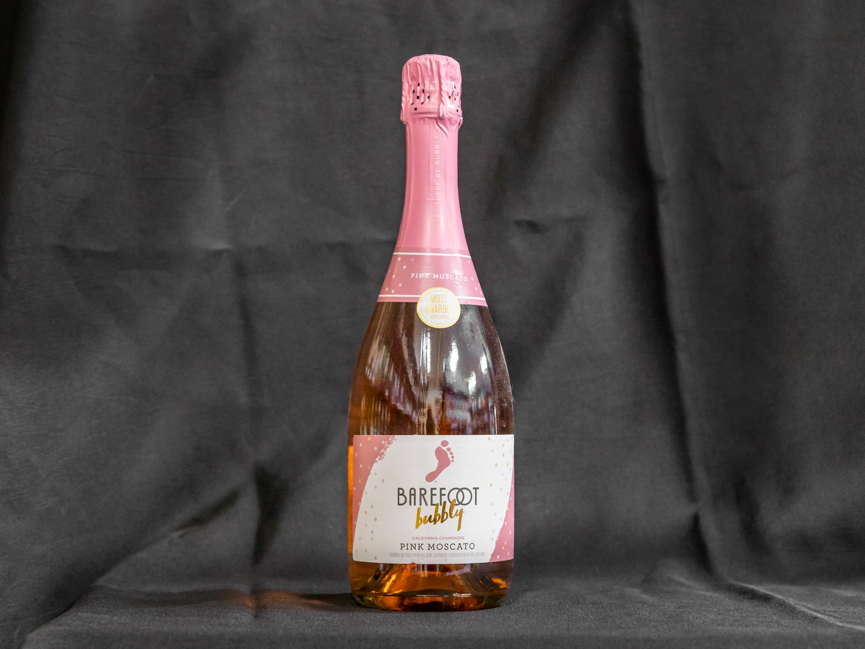 Order Barefoot Bubbly Pink Moscato Champagne food online from Glenrose Liquor store, Glendale on bringmethat.com