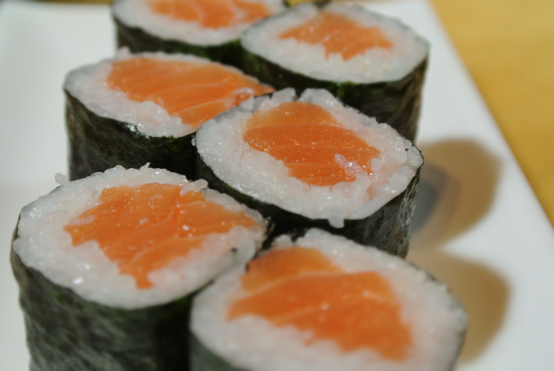 Order Salmon Roll food online from Tokyo Roll And Noodle store, Chino Hills on bringmethat.com
