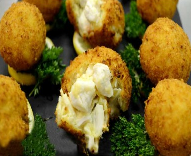 Order Manny's Jumbo Lump Crab Cake food online from Mannys Place store, Willowick on bringmethat.com